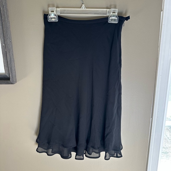 Chic Black Midi Skirt for Women - Picture 1 of 4